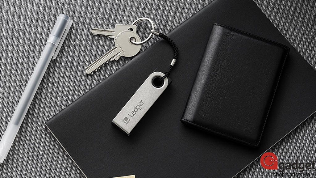 Аппаратный кошелек для криптовалют Ledger Nano S 1