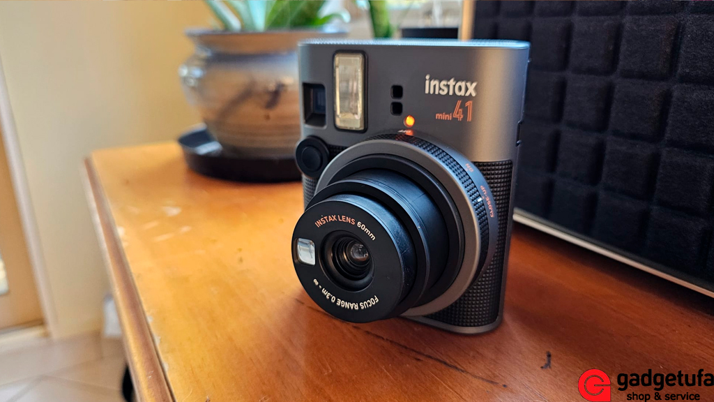 Fujifilm Instax mini 41 Black 2, купить Fujifilm Instax Mini 41, Instax Mini 41 факты, моментальная камера Fujifilm, купить Instax Mini 41