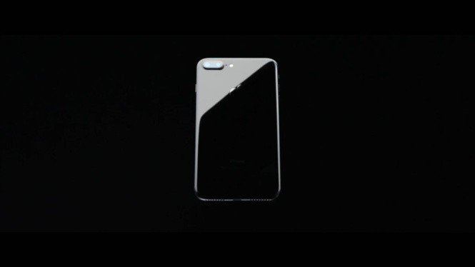 Упала цена на iPhone 7 «чёрный оникс»