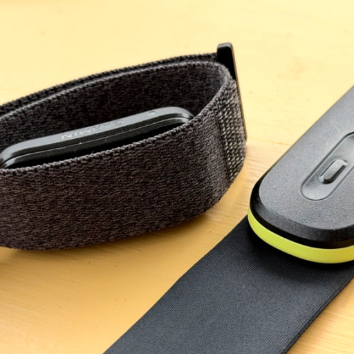 Garmin CIRQA — новый взгляд на фитнес-браслеты без экрана и подписки