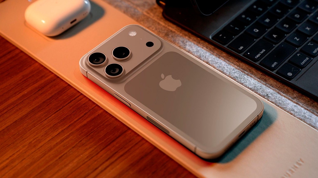 iphone-17-pro-hybrid-design
