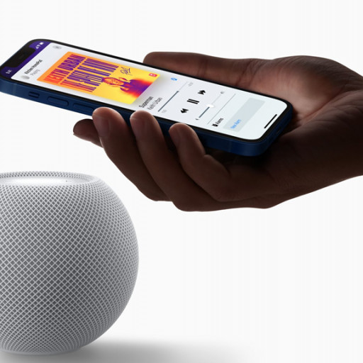 Лучшая из компактных колонок - Apple HomePod Mini