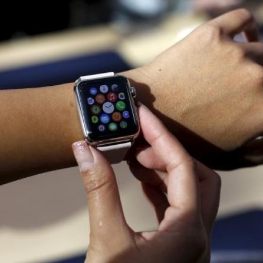 APPLE WATCH ПОСТУПИЛИ В ПРОДАЖУ. SAMSUNG ПОКАЗАЛА ТИЗЕР СВОИХ НОВЫХ СМАРТ-ЧАСОВ
