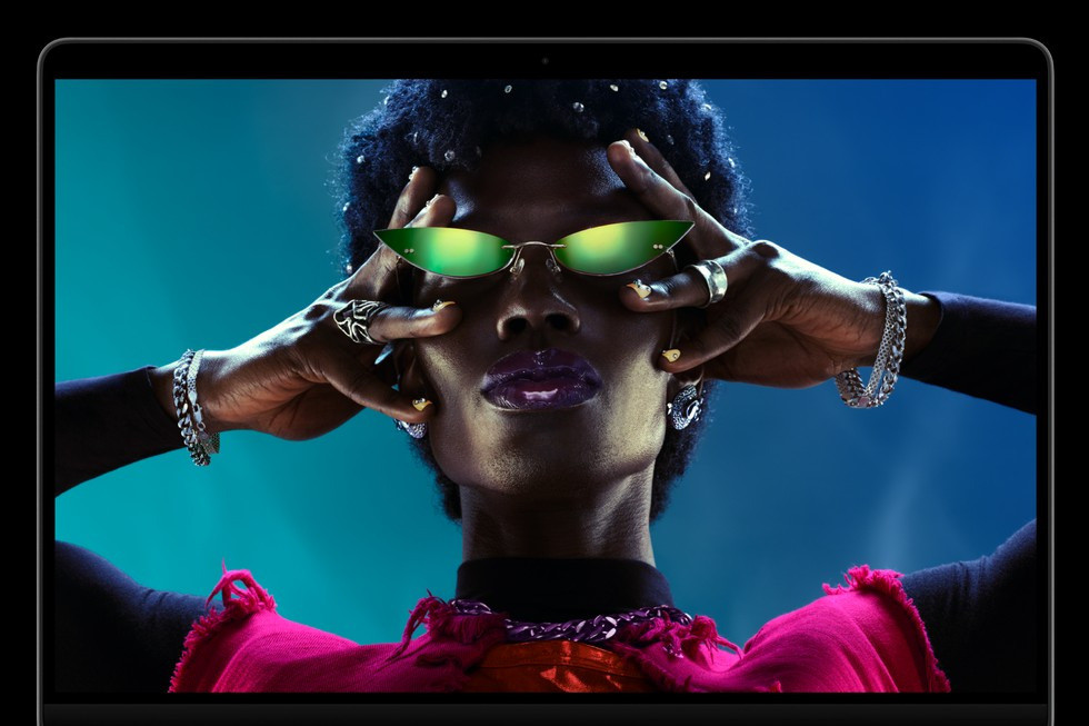 Дисплей Liquid Retina XDR на MacBook Pro 14 M6