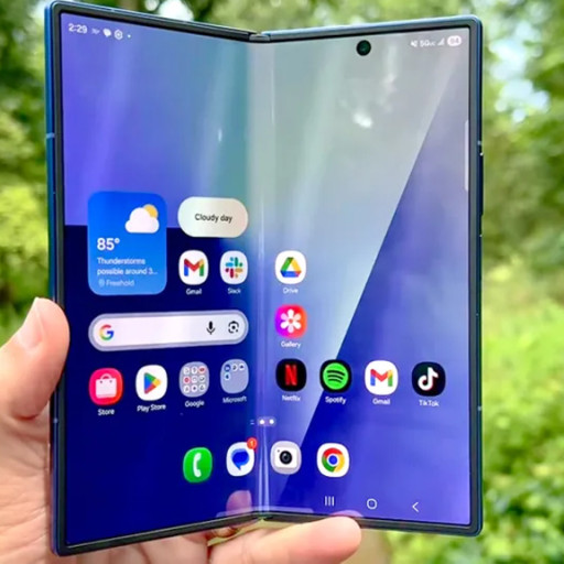 Galaxy Z Fold 7 — революционный складной смартфон от Samsung.