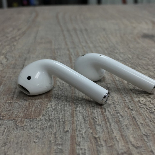 Взгляд в будущее. Apple готовит выпуск второго поколения наушников AirPods
