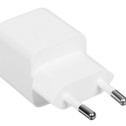 Сетевое зарядное устройство uBear Bridge Wall Charger 25W GaN USB-C белое фото купить уфа