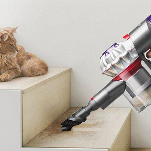 Dyson V8 Tactical - надежный помощник в уборке дома