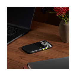 Накладка Beats для iPhone 17 Pro Rugged Case with MagSafe and Camera Control Black MGJM4 фото купить уфа